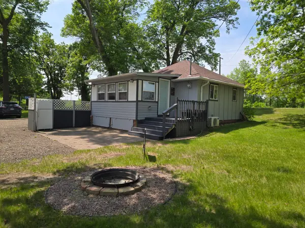 50967 W Wymer Lake TRL, Hobart Twp, MN 56544