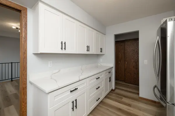 10405 Berkshire RD, Bloomington, MN 55437