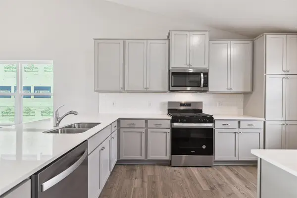 1695 Denali DR, Shakopee, MN 55379