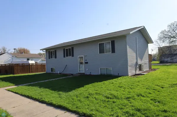 316 S 4th S, Breckenridge, MN 56520