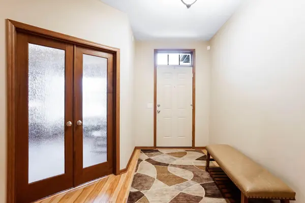 8713 9th PL N, Lake Elmo, MN 55042