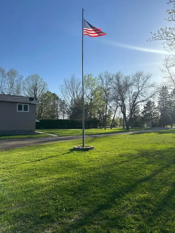 7424 Ely Lake DR, Fayal Twp, MN 55734