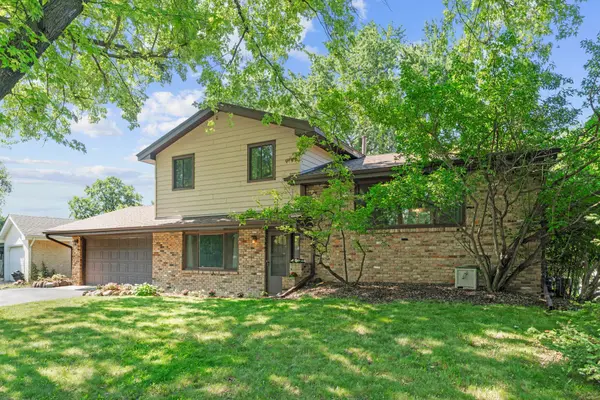 8817 30th AVE N, New Hope, MN 55427