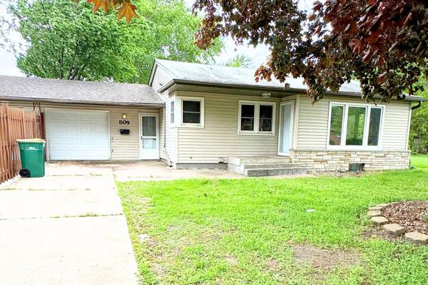 509 61st AVE N,  Brooklyn Center,  MN 55430