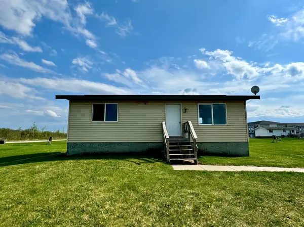 608 Garfield ST SE,  Warroad,  MN 56763