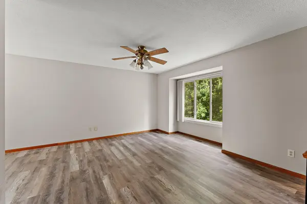 9013 91st ST S, Cottage Grove, MN 55016