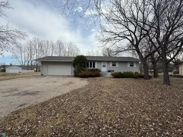 2118 11th AVE SW, Devils Lake, ND 58301