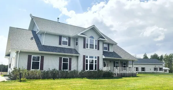 8848 E Leander RD, Angora Twp, MN 55723