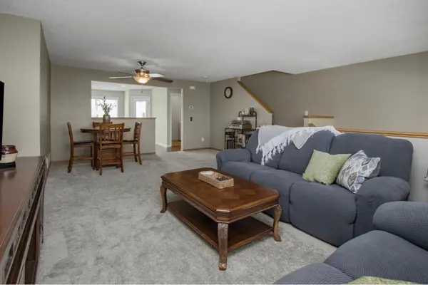 5150 Fairpoint DR N, Hugo, MN 55038