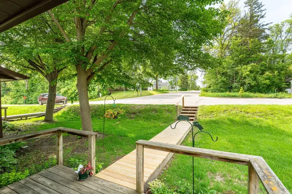 415 2nd AVE SE, Pelican Rapids, MN 56572