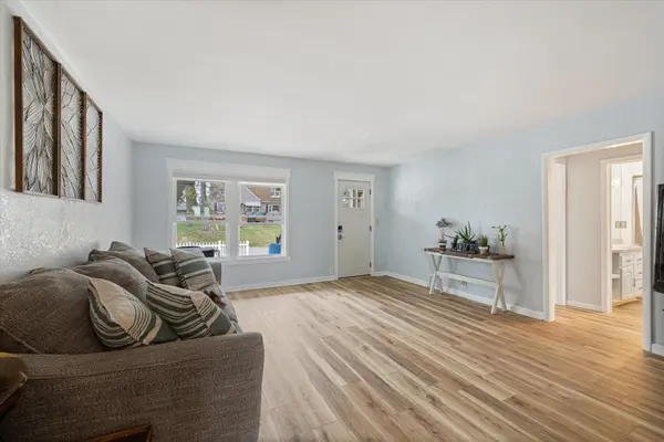 604 NW 16th AVE, Grand Rapids, MN 55744