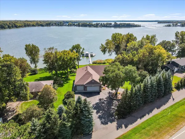 10097 Wyoming AVE, Chisago City, MN 55013