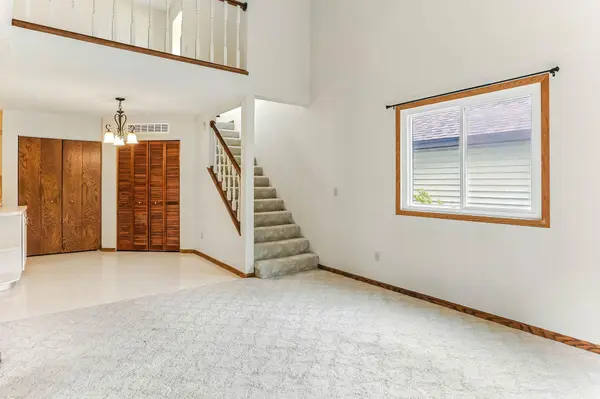 103 6th ST NW ##A, Elk River, MN 55330