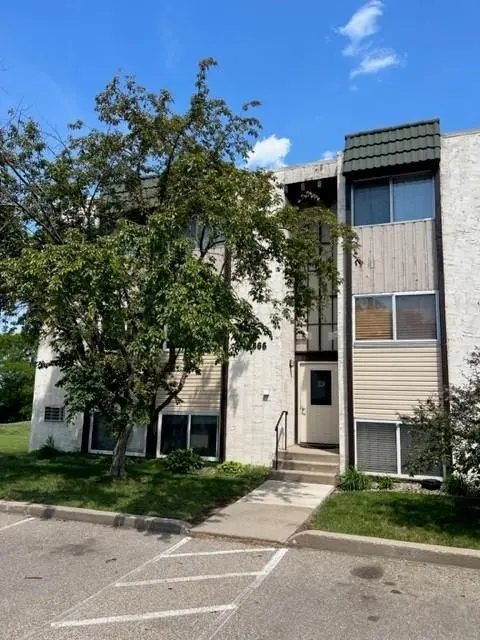 12866 Nicollet AVE S #302, Burnsville, MN 55337