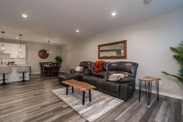 422 Ford ST E, Northfield, MN 55057