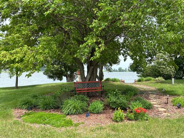 9 W Clear Lake DR, Lake Belt Twp, MN 56121