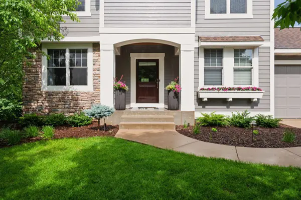 3015 Arden DR, Woodbury, MN 55129
