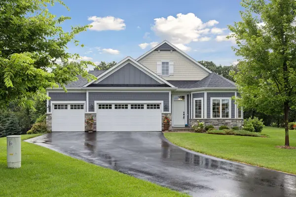 2157 Oakgrove CT, Hudson, WI 54016
