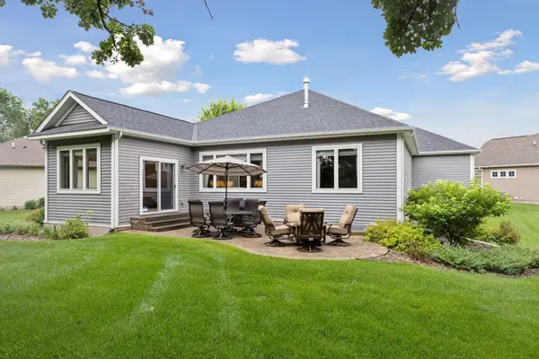 2157 Oakgrove CT, Hudson, WI 54016