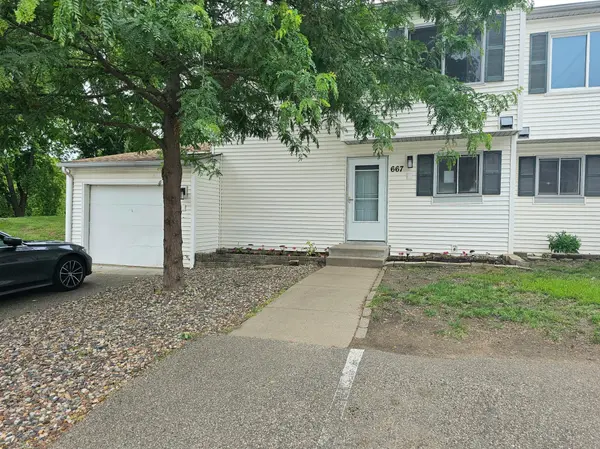 667 E Burnsville Pkwy, Burnsville, MN 55337