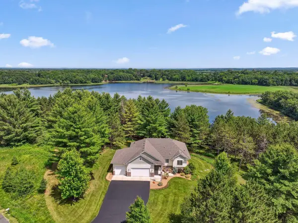 13725 Maxwell RD, Chisago Lake Twp, MN 55013