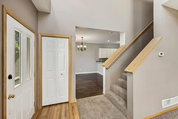 9654 Alvarado LN N, Maple Grove, MN 55311