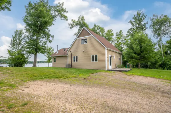 1674 W White Ash DR, Apple River Twp, WI 54810