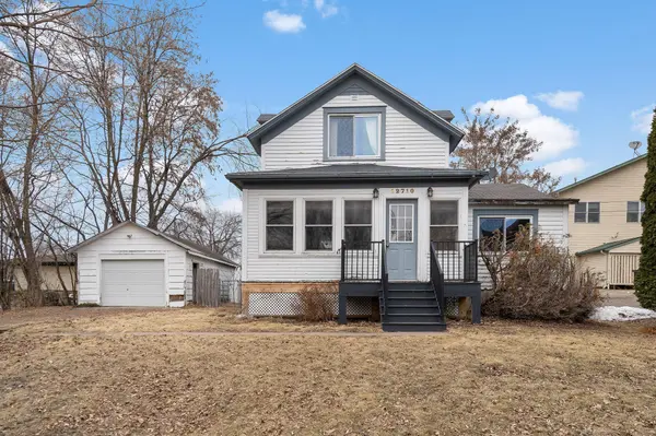 12710 Newell Ave,  Lindstrom,  MN 55045