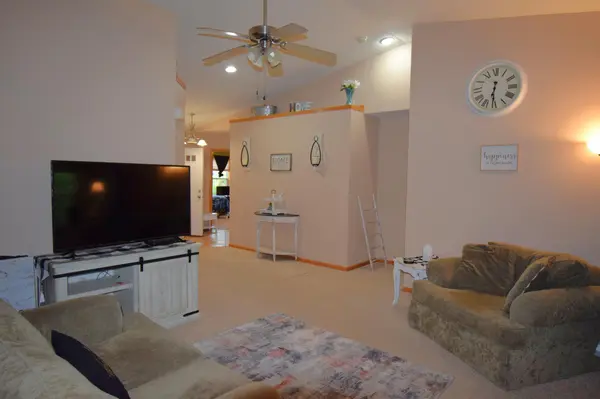 1038 Syme AVE #C, Cady Twp, WI 54013