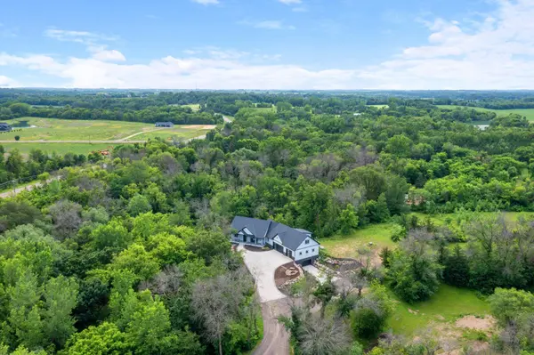 20790 Texas AVE,  Credit River Twp,  MN 55372