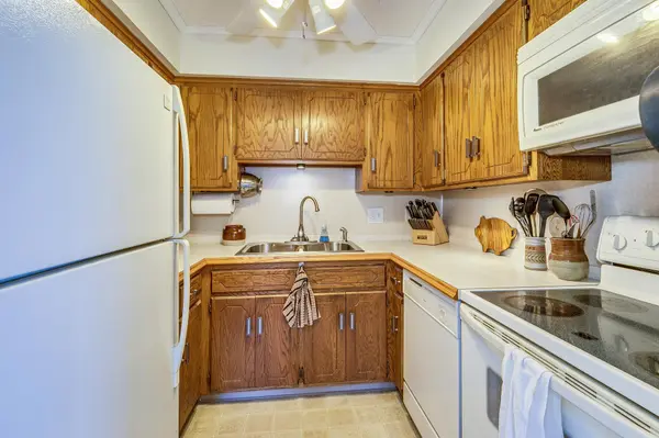 4403 124th ST W, Savage, MN 55378