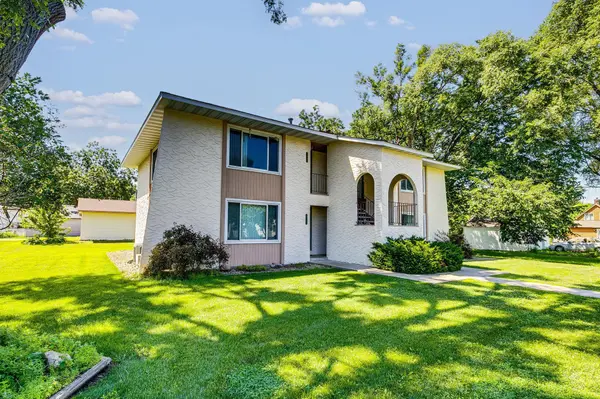 4403 124th ST W, Savage, MN 55378