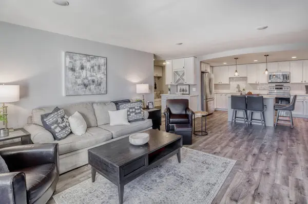 10501 Cedar Lake RD #217, Hopkins, MN 55305