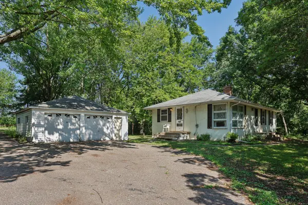 1430 Manning AVE S, Woodbury, MN 55129