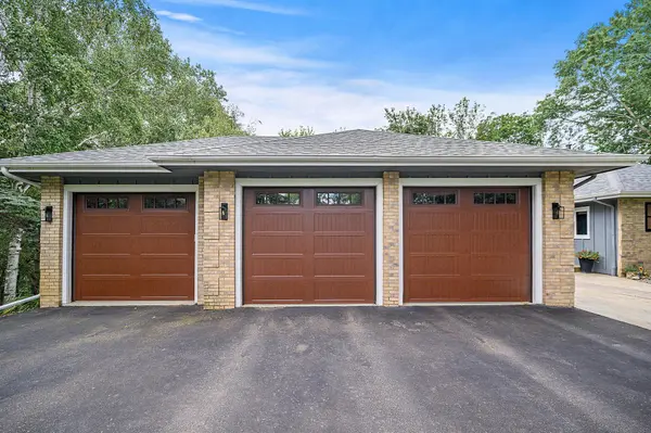 6230 Elm Ridge CIR, Corcoran, MN 55340