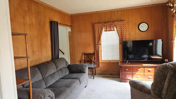 379 Maple ST, Gonvick, MN 56644