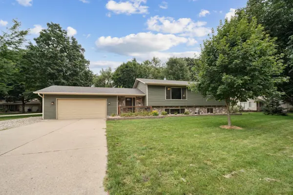 230 Hi Mae CIR, Lester Prairie, MN 55354