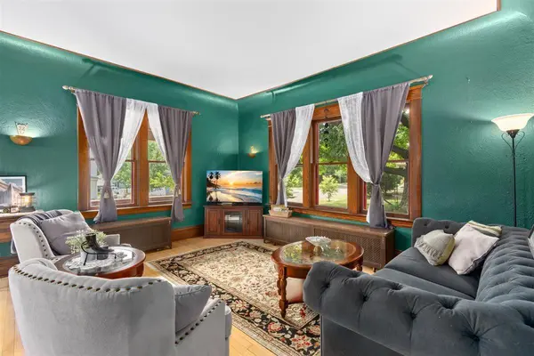 3 N Rural ST, Chippewa Falls, WI 54729