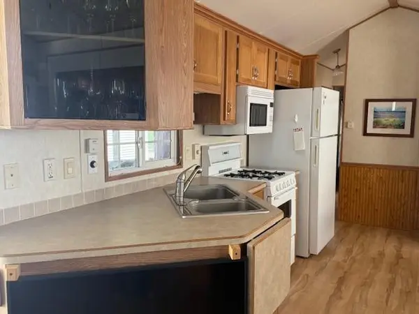 5055 W Lake Mary DR SW #18, Alexandria, MN 56308