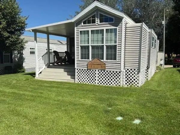 5055 W Lake Mary DR SW #18, Alexandria, MN 56308