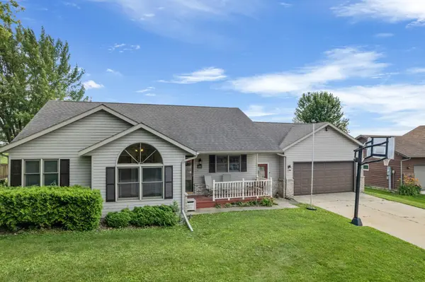 175 Nicholas DR, Lewiston, MN 55952
