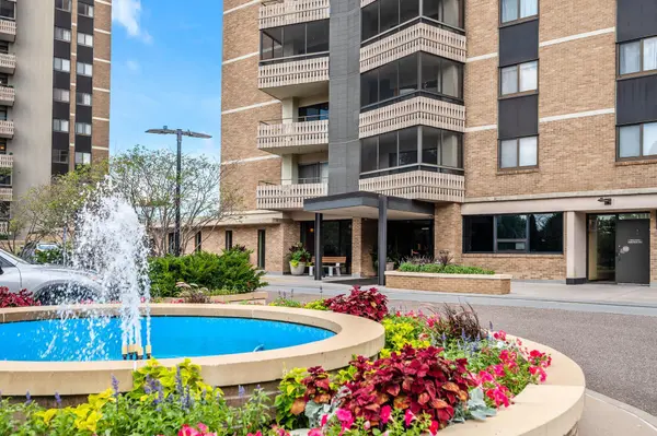 400 Groveland AVE #1810, Minneapolis, MN 55403