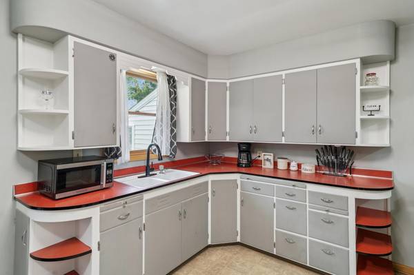509 Park ST S, Fairfax, MN 55332