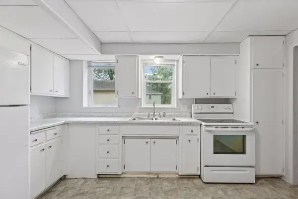 322 Cottage AVE E, Saint Paul, MN 55130