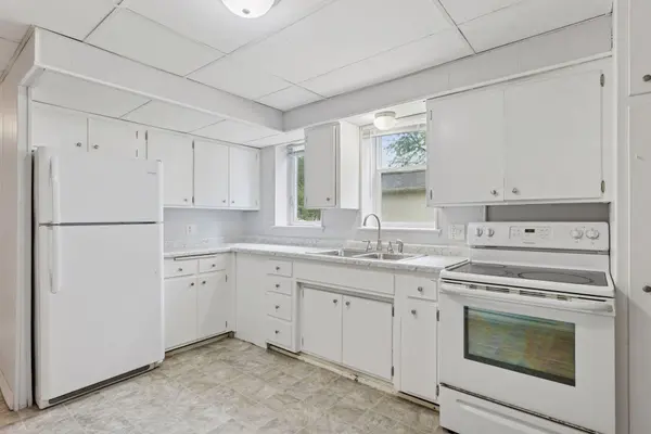 322 Cottage AVE E, Saint Paul, MN 55130