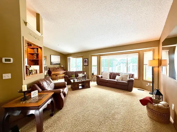 10539 56th ST NE, Albertville, MN 55301
