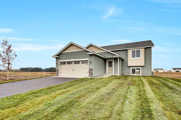 935 SW 2 1/2 AVE, Rice, MN 56367