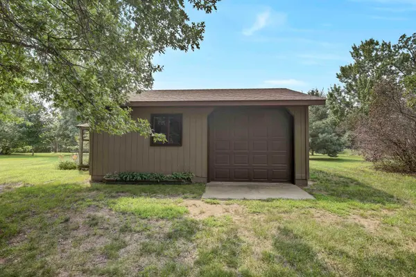 10625 44th ST, Clear Lake, MN 55319
