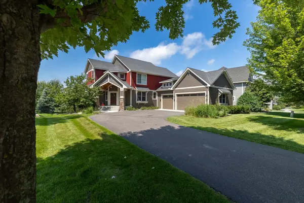 11568 Ivywood Bay, Woodbury, MN 55129