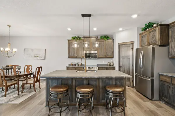 9971 14th CIR NE, Saint Michael, MN 55376